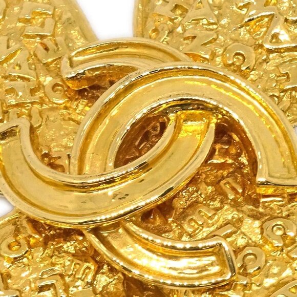 Chanel Clover Brooch Pin Gold 95A 194837 - Picture 4 of 4